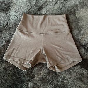 Lululemon align shorts 4” in black size 4